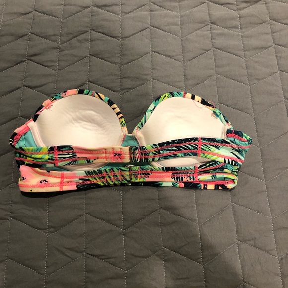 Floral bikini top - Picture 2 of 3